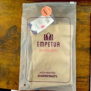 High waisted shaper panty - size M/L